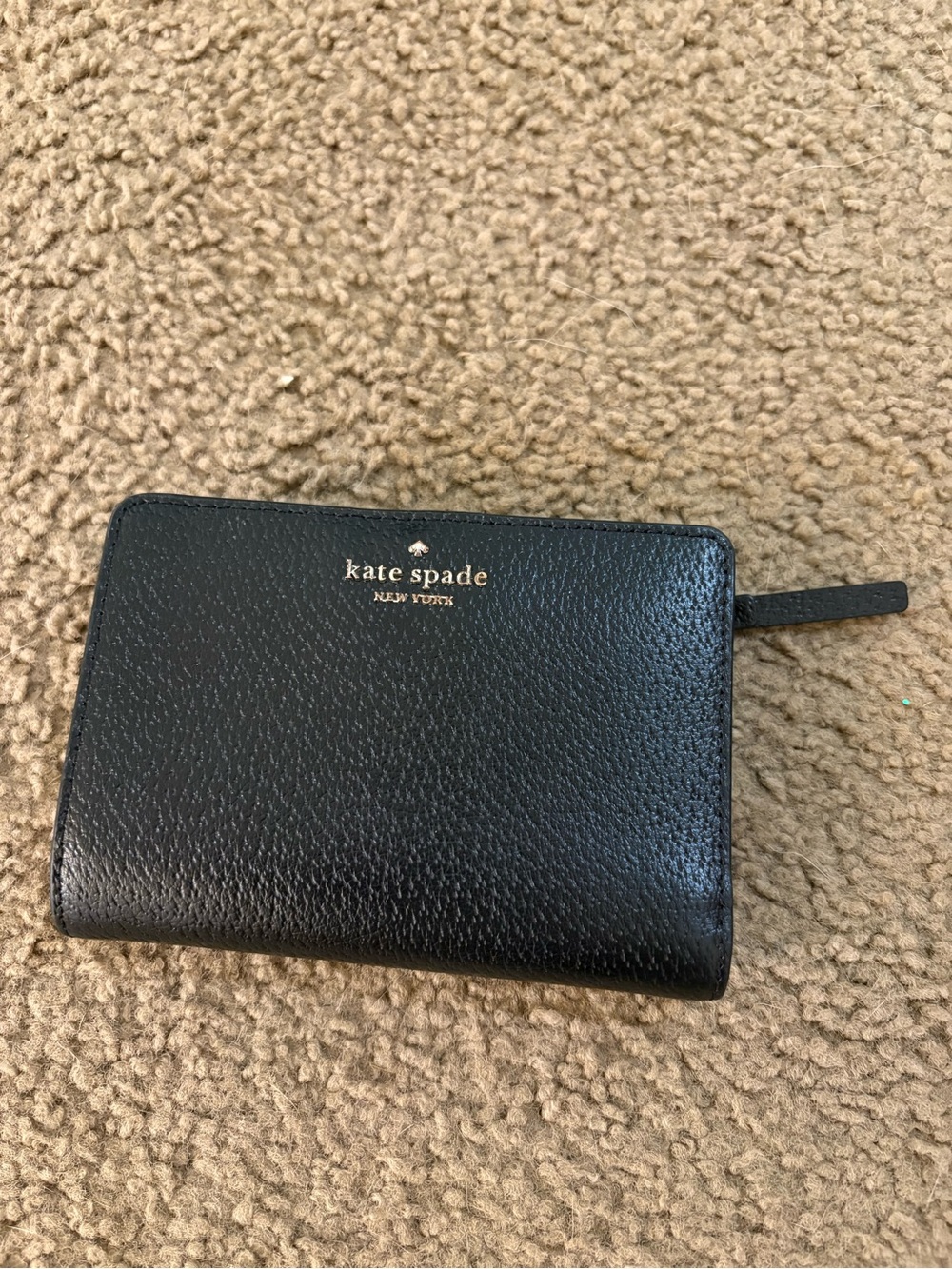 kate spade black pebbled leather zip-around card wallet with gold logo